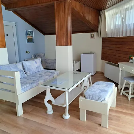 Pensionat Zelenika 2*