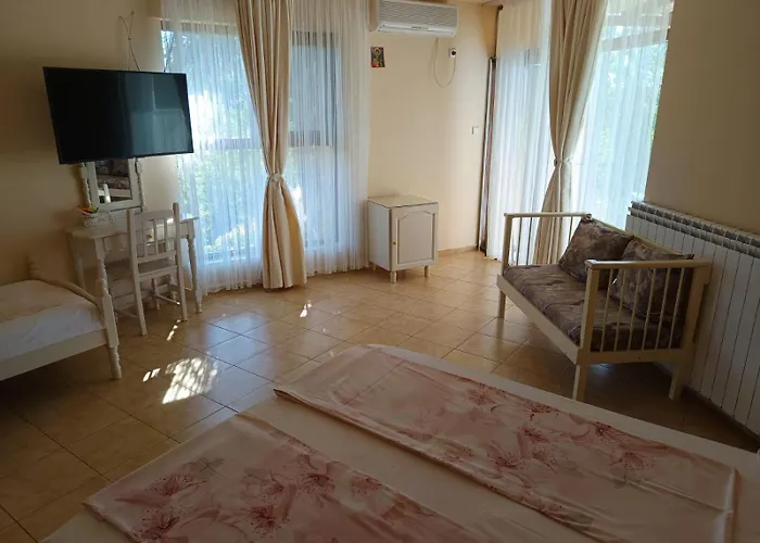 Guest house Zelenika Sinemoretz